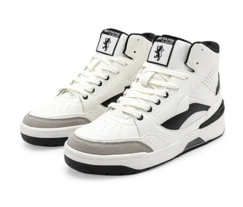 স্নিকার